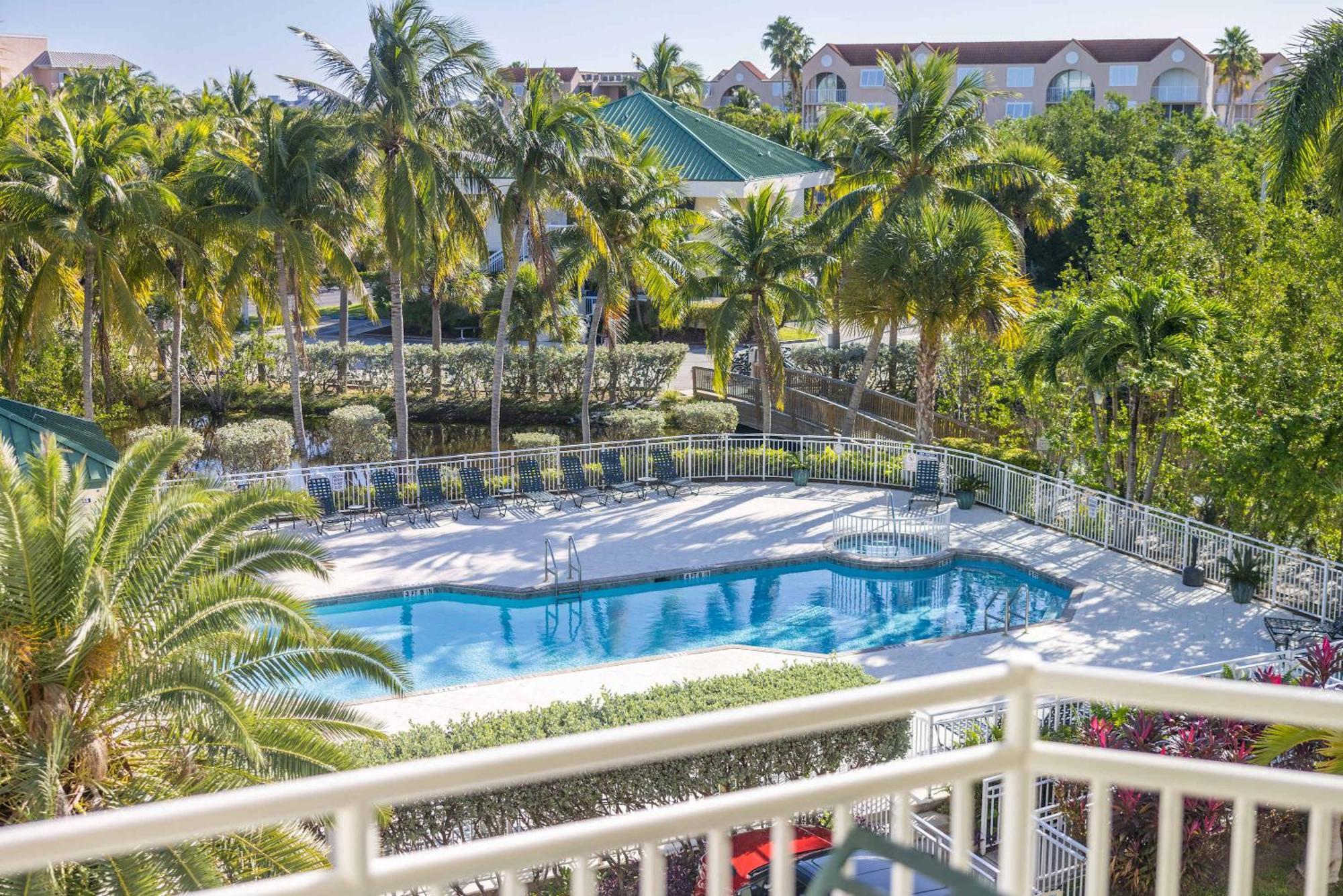 The Exuma Cay -Pool View & Parking Villa Кей Уест Екстериор снимка
